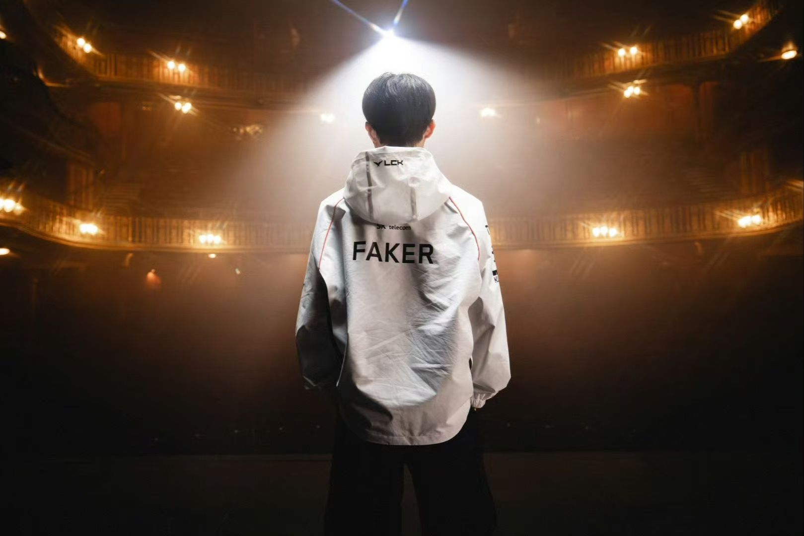 德国杯淘汰赛 D2 赛程与首发阵容：单人赛 Top Esports . 369 对 Invictus Gaming . TheShy