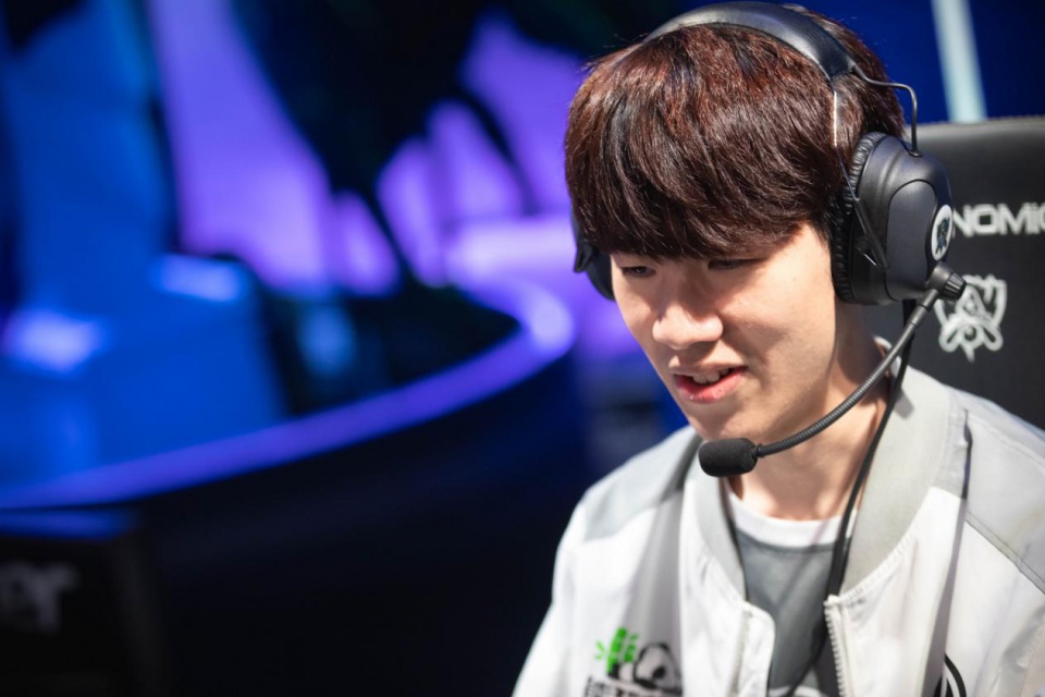 BLEED 在签约2.5个月后将 nexa 送上替补席