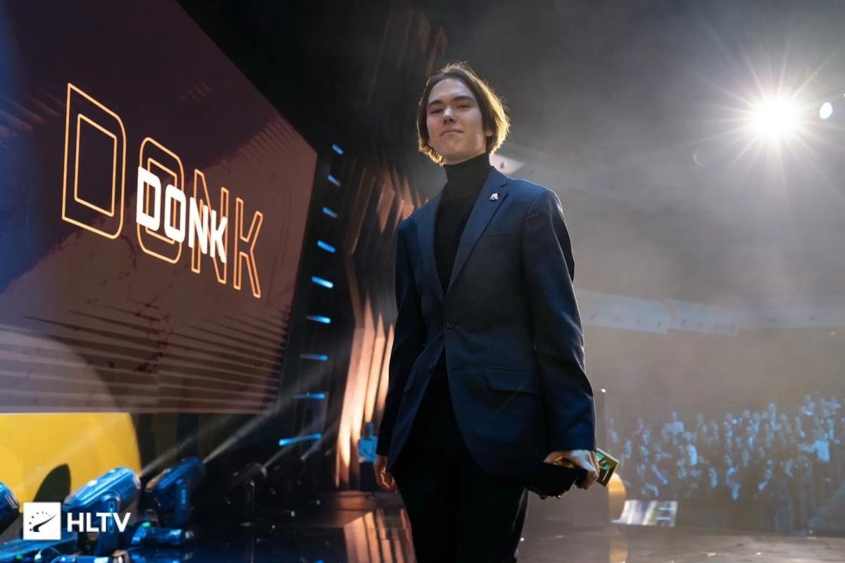 拳头国人画师潘诚伟PanDa更博，发布年度总结